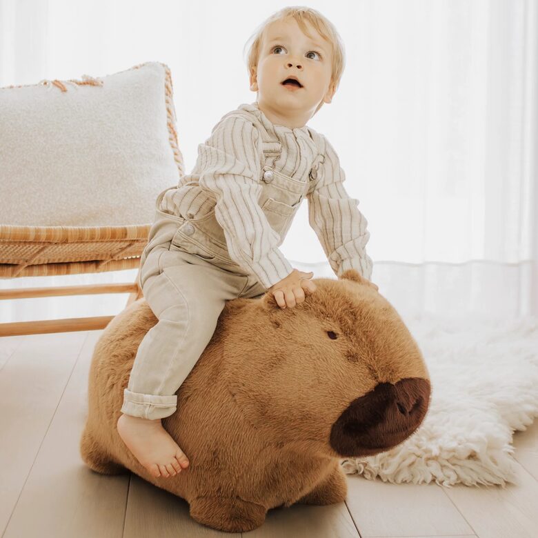 WILD & SOFT Mīkstā lēkājošā kapibara